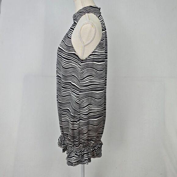 Bebe Women’s M Black White Stripe 100% Silk Halter Tunic Blouse Keyhole Back - Picture 2 of 9
